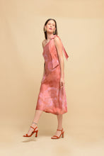 Cargar imagen en el visor de la galería, VESTIDO ROSA IV SS120

